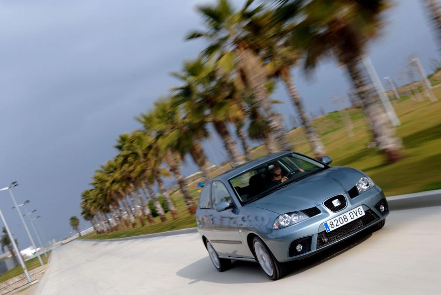  Seat Ibiza 3-Door 2006 года  (фото 8 из 12)